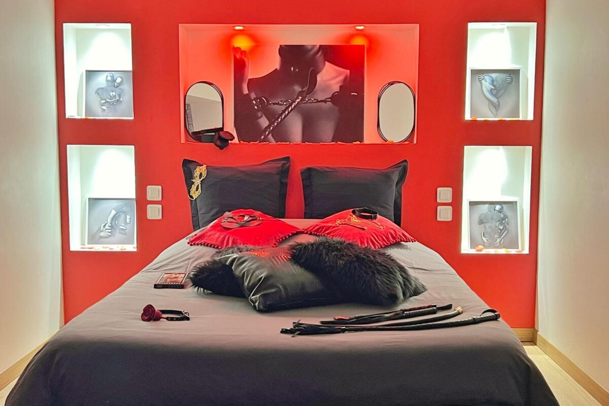 Dark Room Perpignan Aux 50 Nuances Jacuzzi Prive Villeneuve-de-la-Raho Dış mekan fotoğraf